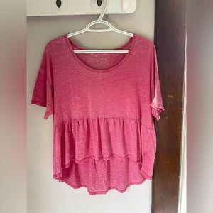 Red American Eagle shirt